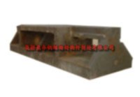 地腳板（重量：16T）